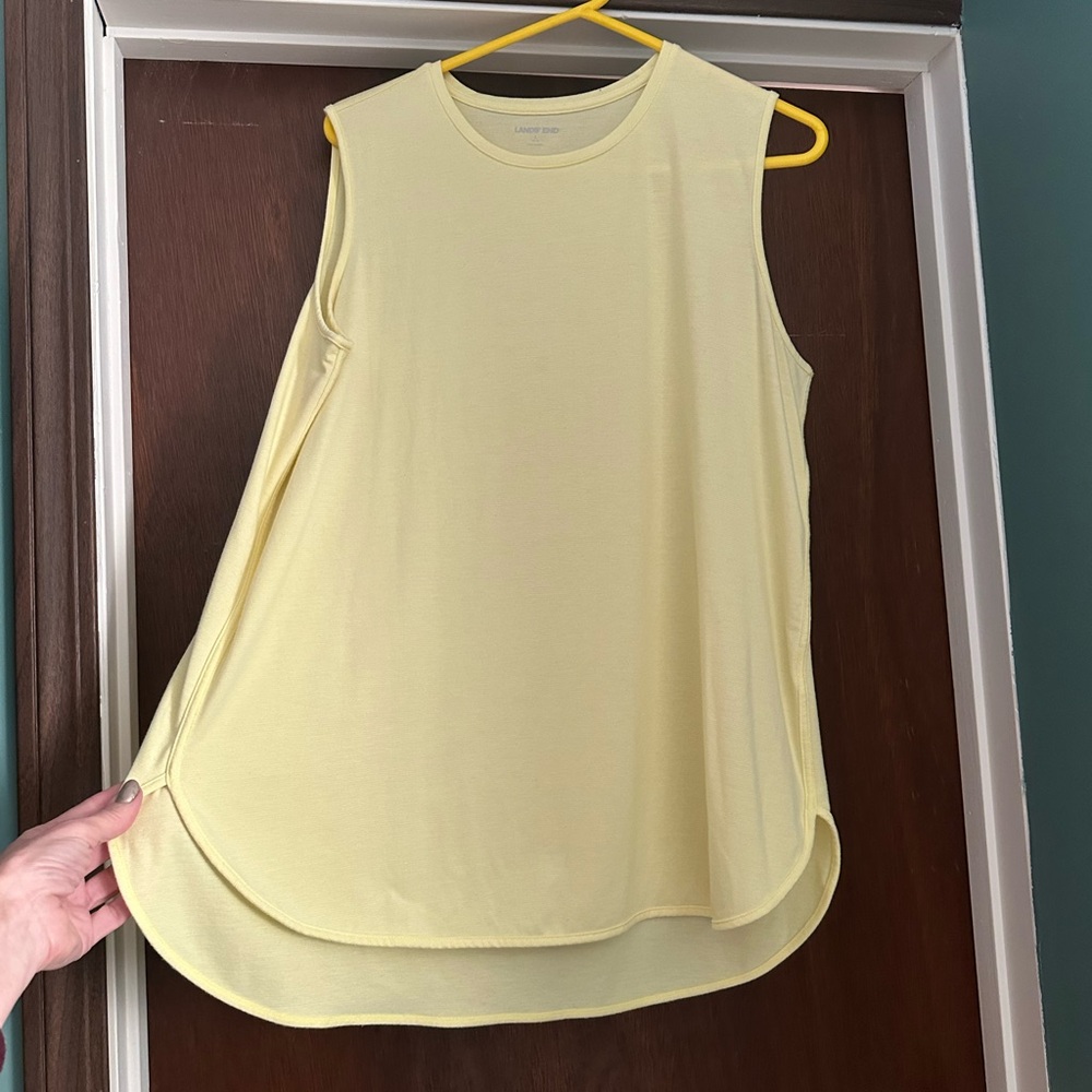 Sleeveless Top. MUST BE BUNDLED